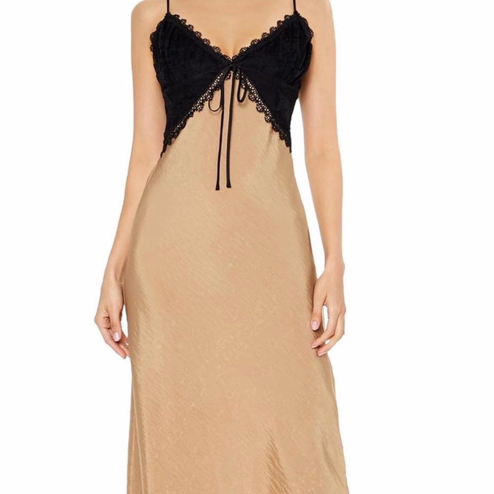 Lace-Trim Slip Dress in Camel and Black